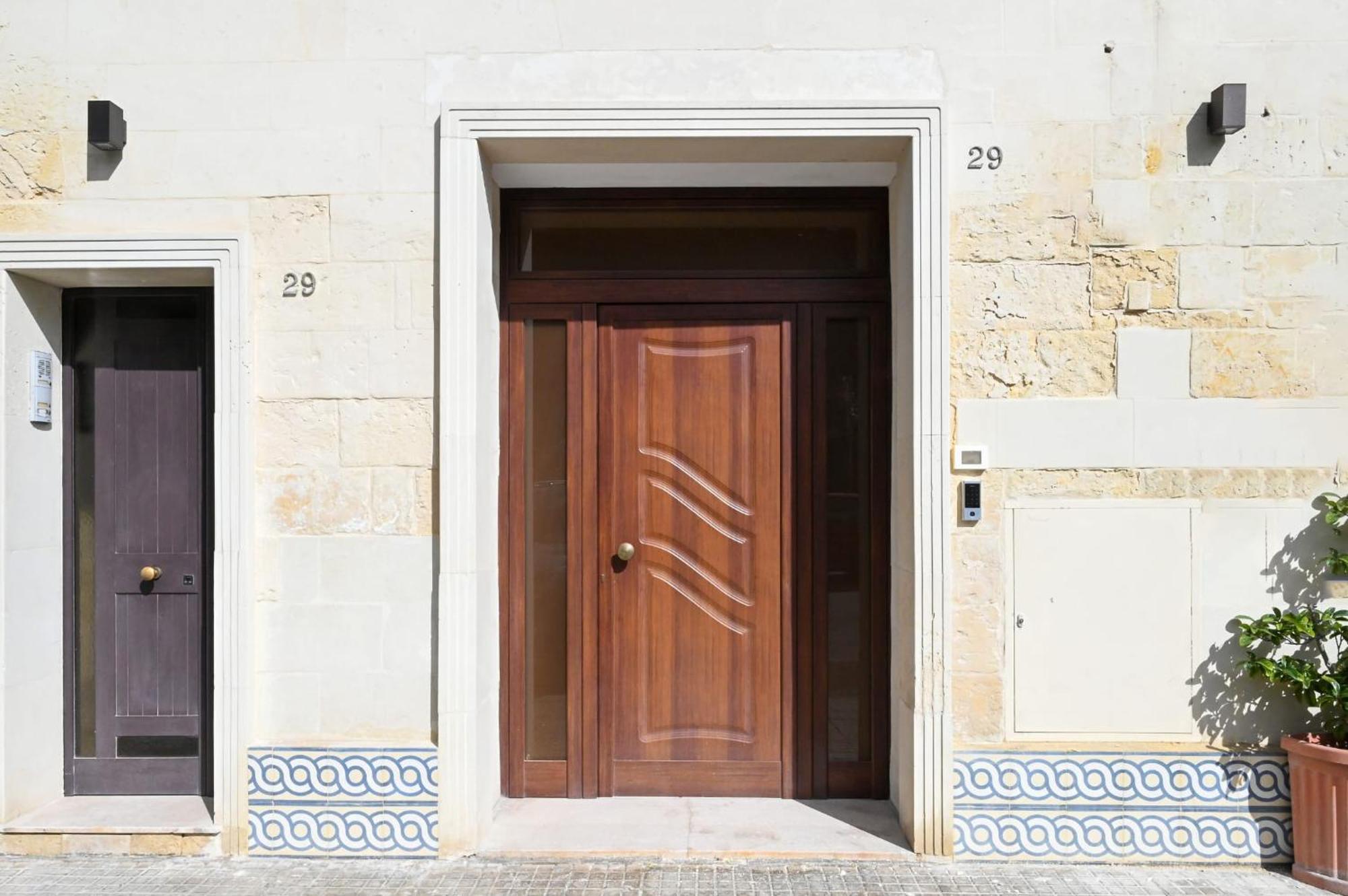 "Il Vecchio Salone" Appartamento In Pieno Centro Con Garage Privato Lecce Dış mekan fotoğraf