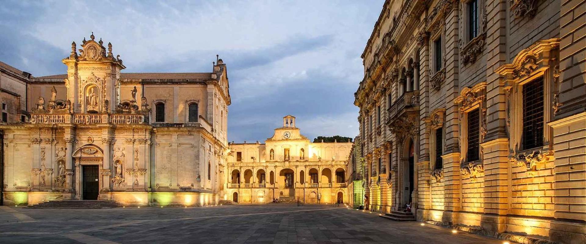 "Il Vecchio Salone" Appartamento In Pieno Centro Con Garage Privato Lecce Dış mekan fotoğraf