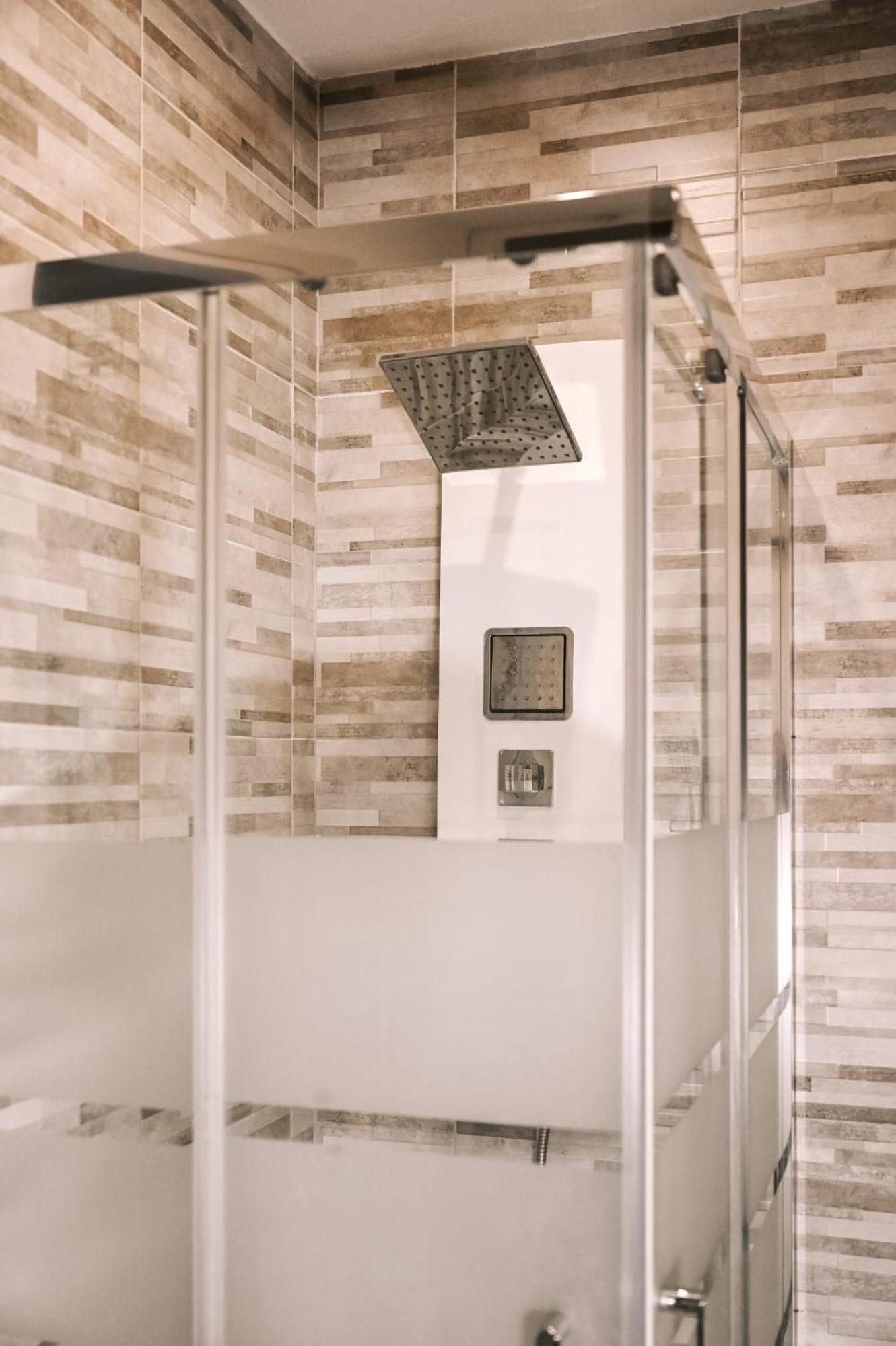 "Il Vecchio Salone" Appartamento In Pieno Centro Con Garage Privato Lecce Dış mekan fotoğraf