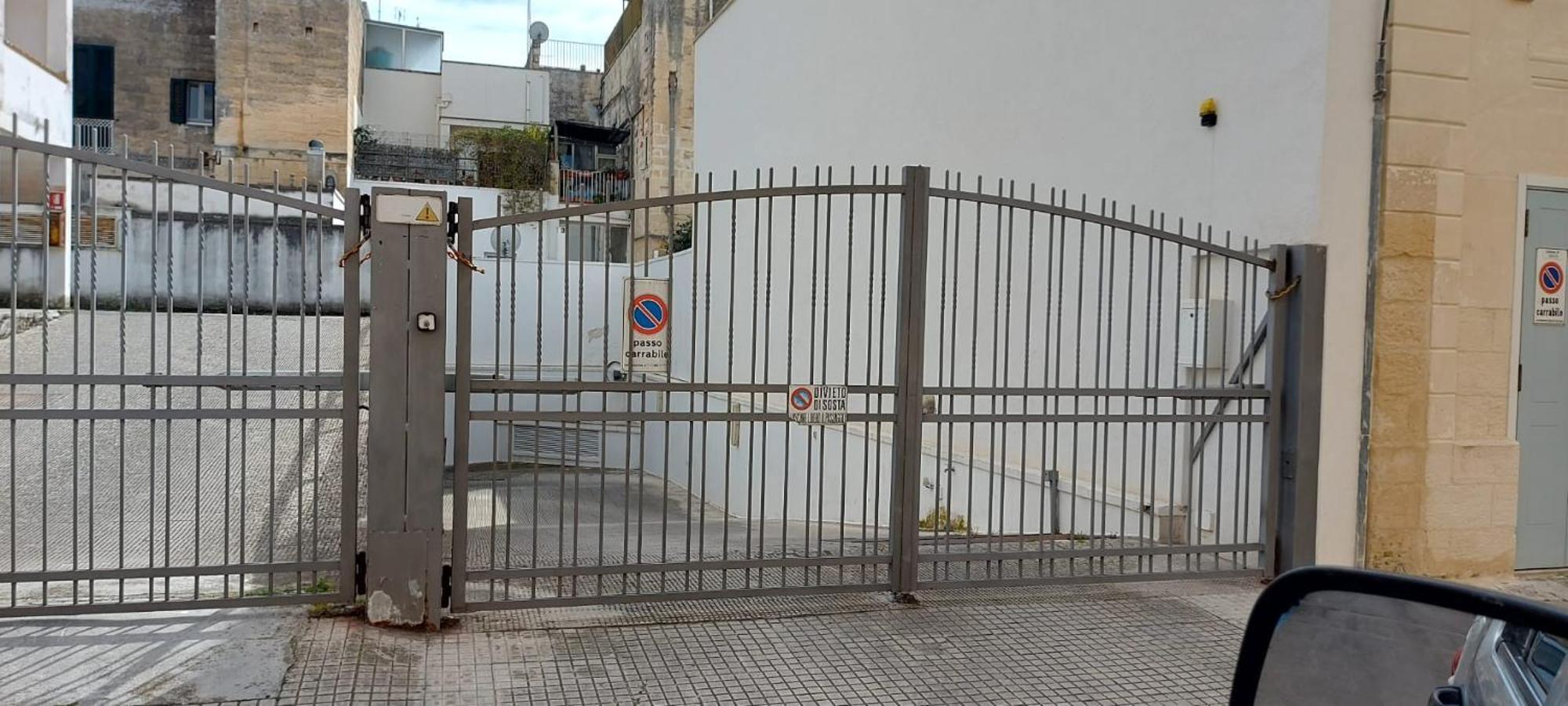 "Il Vecchio Salone" Appartamento In Pieno Centro Con Garage Privato Lecce Dış mekan fotoğraf